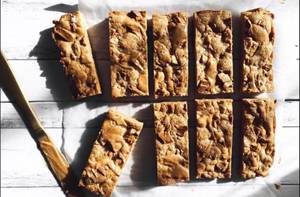Peanut Butter White Chocolate Brownie [9Pc]