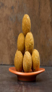 Besan Laddu