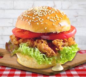 Crunchy chicken burger