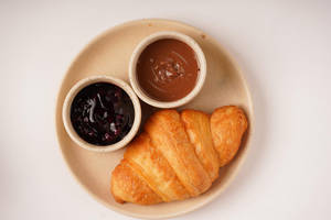 Mini Butter Croissant With Nutella & Blueberry Compote