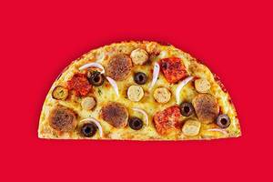 Chicken Maximus Semizza (Half Pizza)(Serves 1)