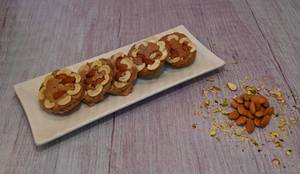 Nakhasta (Sohan Halwa)