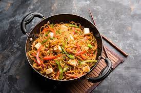 Sezhwan noodles [paneer]