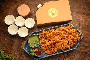 Pappu Ki Masala Chai + Onion Bhajji