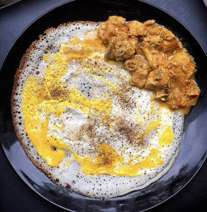 Egg Dosa With Chicken