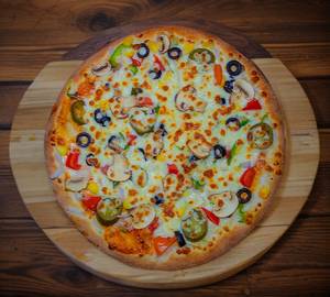 Om Cafe Special Pizza