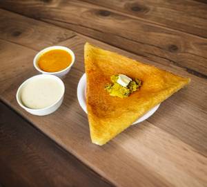 Butter masala dosa