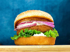 Cheese Aloo Tikki Burger                           