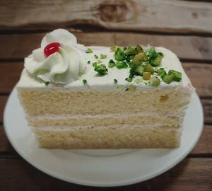 Pista buttercream piece cake