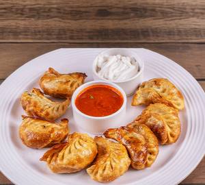 Fried paneer momos