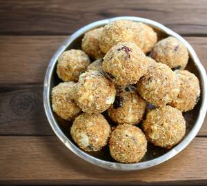 Gond Ke Laddu [4Pc]