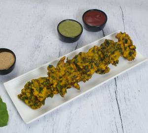 Palak Pakoda(8 piece)