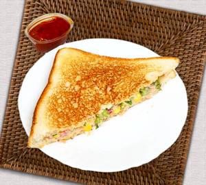Creamy mayo sandwich