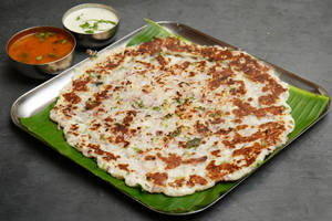 Onion Uttapam [1 Pc]