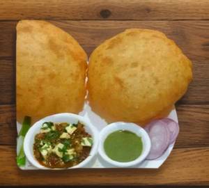Chole Bhature [2Pc]                  Bhature.           [300grm]