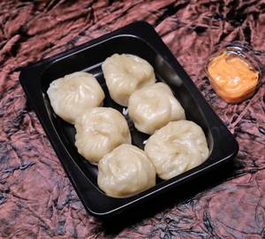 Veg momos [8 pieces]