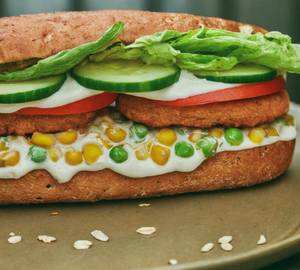 6" Corn, Peas and Aloo Patty Sub