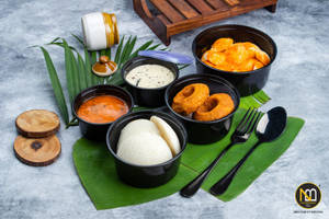 Idli 1 Plates + Medu Wada 2 Plates + Button Idli 2 Plates