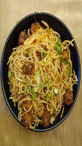 Noodles With Manchurian Balls