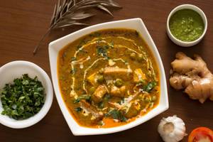Matar Paneer