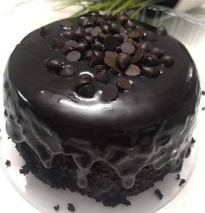 Eggless Dark Chocolate Nuts Chocolate Cake [500 Grams]