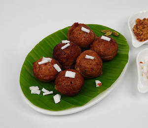 Kuzhi Paniyaram (sweet)