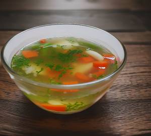 Veg clear soup