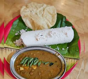 PUTTU (1 NO) + KADALA CURRY + PAPPADAM                       