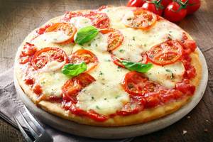Cheese Red Tomato Pizza