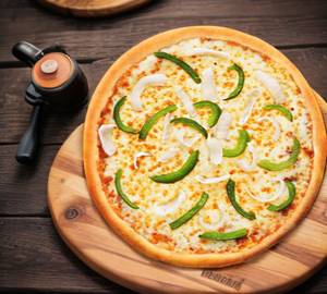 Onion capsicum pizza