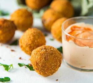 Jalapeno Cheese Balls [8 Pieces]