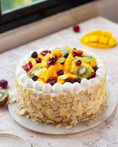 Father's Day Special Eggless Fresh Fruit Cake (500g)