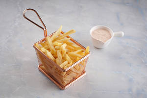 French Fries With Dynamic Dips