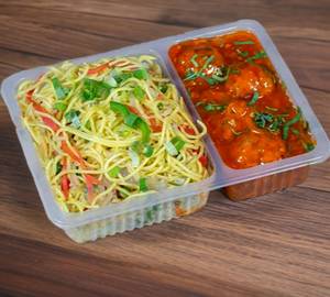 Veg Manchurian Gravy Noodles