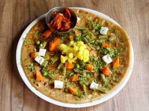 Mix vegetable paratha