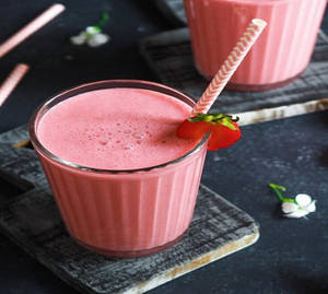 Strawberry Lassi