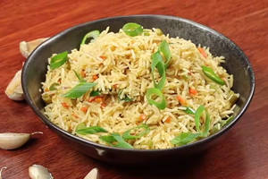 Veg garlic fried rice