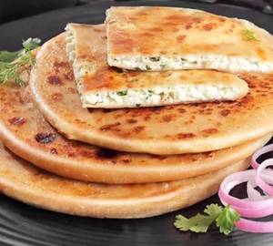 Paneer paratha combo