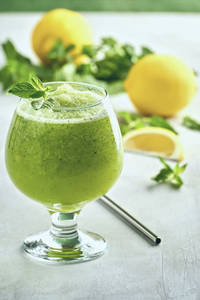 Heat Killer Mint Lemonade