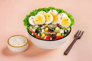 Egg Greek salad