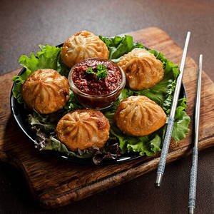 Veggie Fried Momos