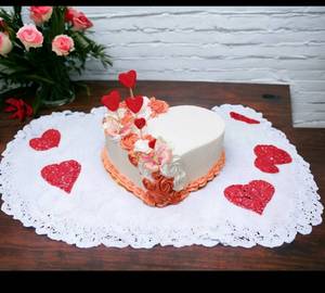 Chocolate Vanilla Heart Cake