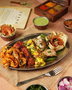 Dhaba Murgh Tikka Platter