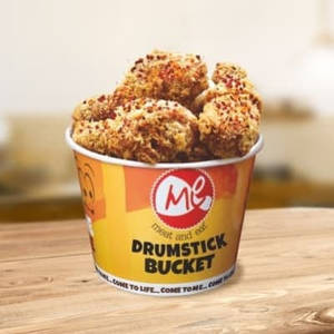 Indian Fiery Drumstick Bucket 6 Pcs + 2 Dips