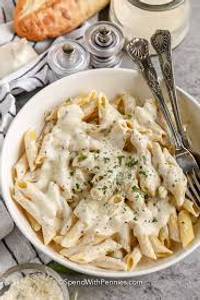 Cheesy White Sauce Pasta