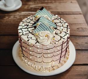 Chocolate Vanilla Cake