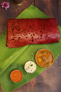 Beetroot Rawa Ghee Sada Dosa