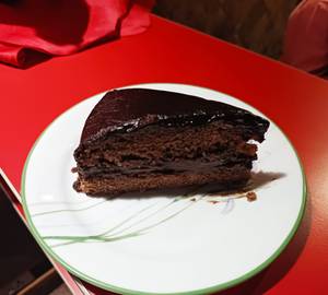 Boston Creampie Chocolate Cake Pieces
