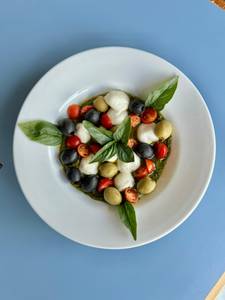 Salad Bocconcini Caprese