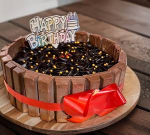 Kitkat Premium Exotic Cake